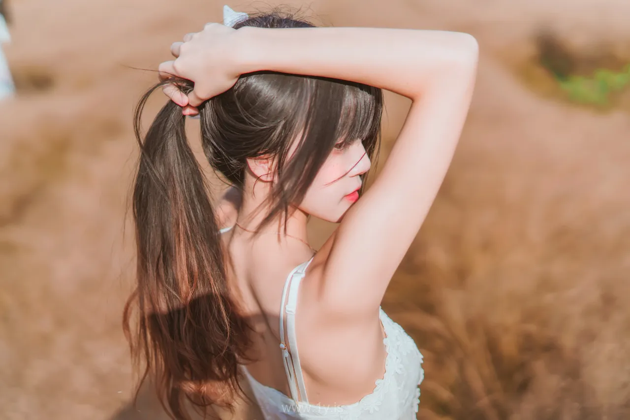 桜桃喵 NO.15 冬眠 白裙下